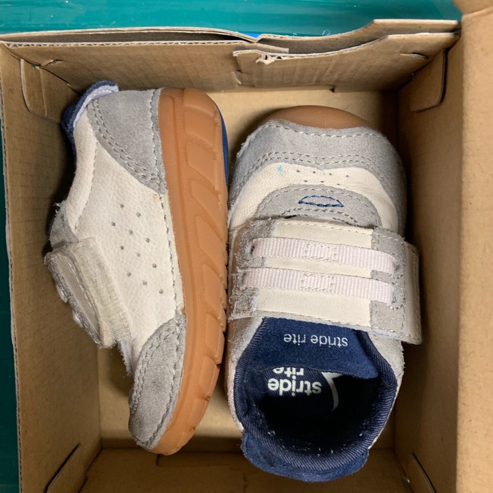 Shoes 4Wide